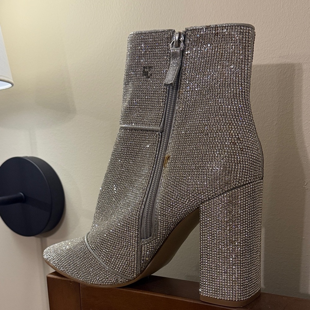 STEVE MADDEN • Silver Sparkle Women's Block Heel Ankle Boots - Picture 3 of 4